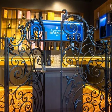 Appart hôtel Les Du 33 Épernay