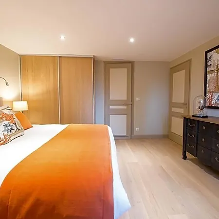 Les Du Champagne De Venoge Hotel