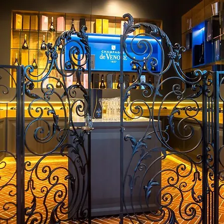 Les Du Champagne De Venoge Épernay