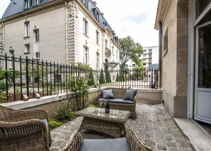 Les Du Champagne De Venoge